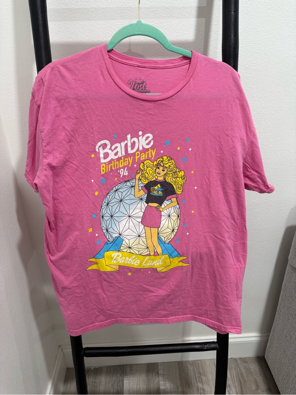 The Lost Bros Barbie Birthday Party ’94 Pink Graphic Tee XL